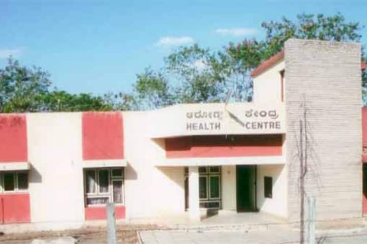 Gulbarga University campus in Gulbarga, Karnataka, India — photo 4