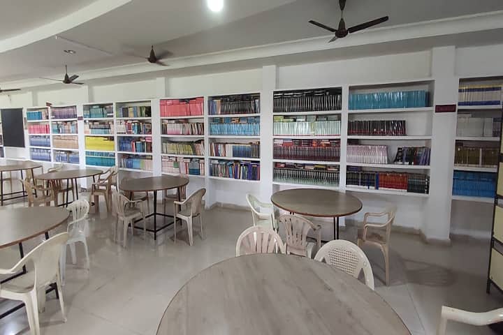 Chadalawada Aruna School of Architecture campus in Tirupati, Andhra Pradesh, India — photo 2