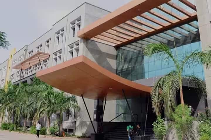 Government Law College campus in Ahmedabad, Gujarat, India — photo 1