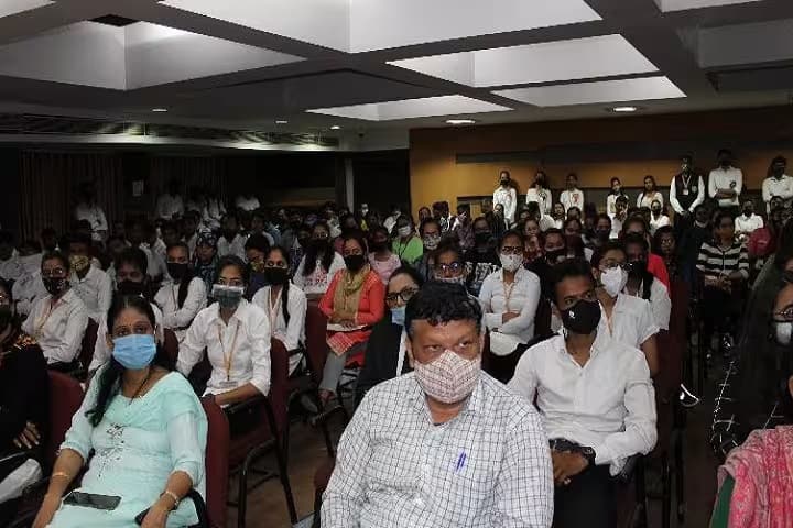 Government Law College campus in Ahmedabad, Gujarat, India — photo 3