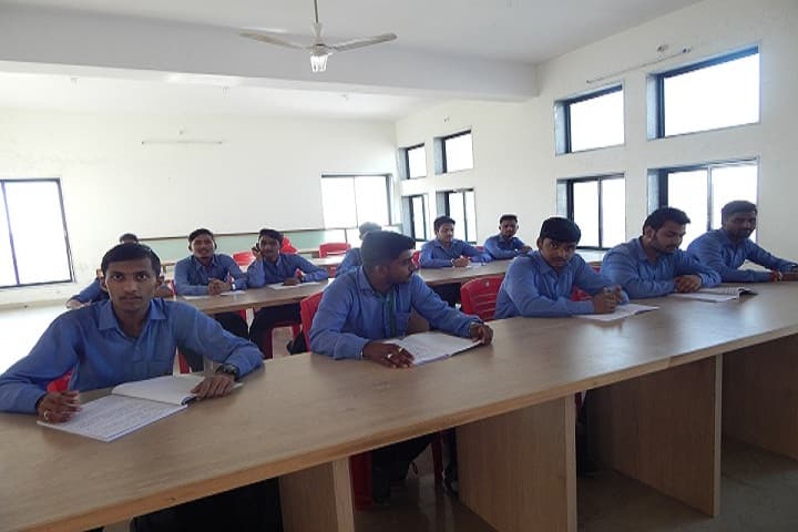 Ahinsa Institute of Pharmacy campus in Dhule, Maharashtra, India — photo 5