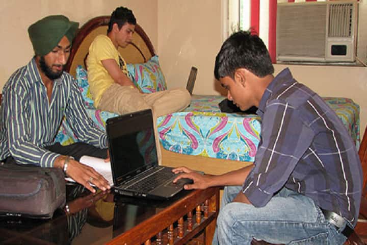 BIS College of Pharmacy campus in Moga, Punjab, India — photo 2