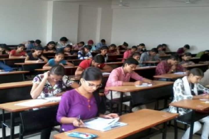 BK Patil Institute of Pharmacy campus in Raigad, Maharashtra, India — photo 1