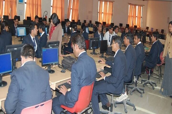SD Polytechnic College campus in Faridabad, Haryana, India — photo 4