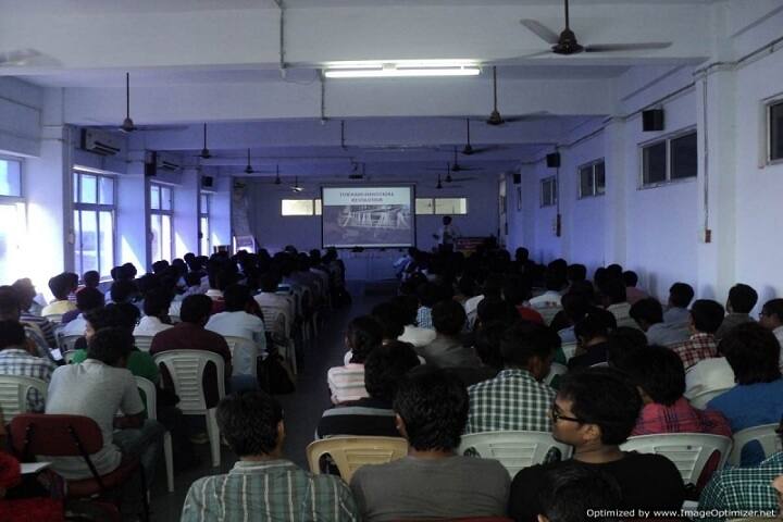 SB Polytechnic campus in Vadodara, Gujarat, India — photo 2