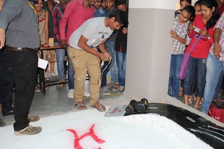 SB Polytechnic campus in Vadodara, Gujarat, India — photo 5