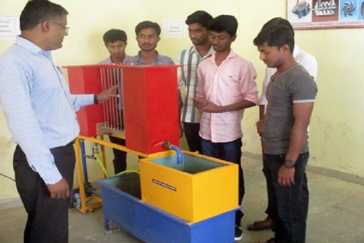SAU Sundarbai Manik Adsul Polytechnic campus in Ahmednagar, Maharashtra, India — photo 6