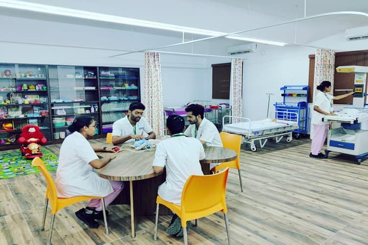 Saveetha College of Nursing campus in Kuthambakkam, Tamil Nadu, India — photo 6