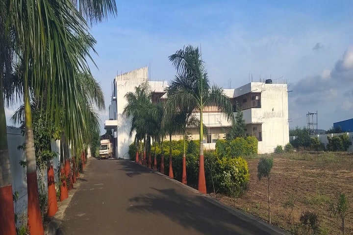 Kai Bhagubai Pingle Law College campus in Pune, Maharashtra, India — photo 2