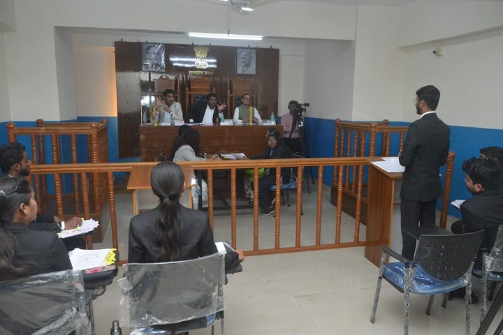 Jadhavar College of Law campus in Pune, Maharashtra, India — photo 2