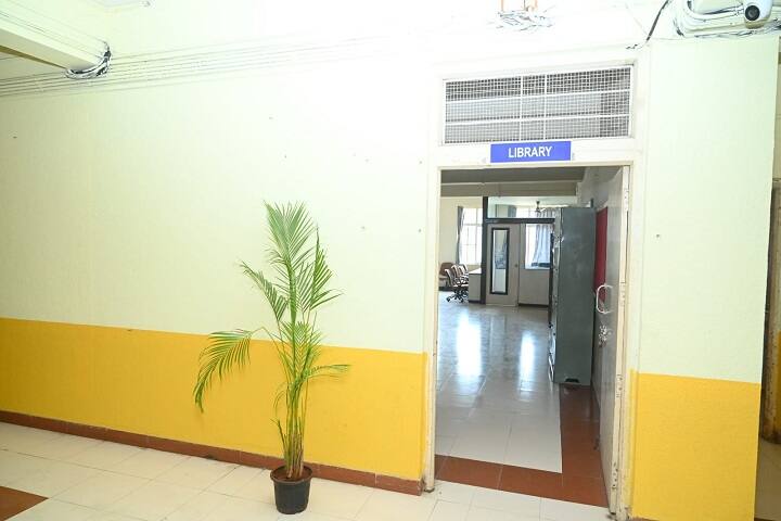 Late Adv Ku Shalaka Santosh Khandge Law College campus in Pune, Maharashtra, India — photo 6