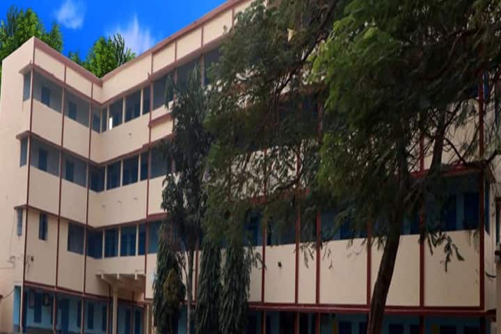Burdwan Institute of Pharmacy campus in Burdwan, West Bengal, India — photo 1