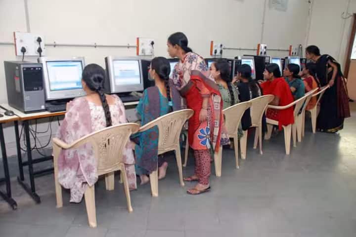 Andhra Mahila Sabha Arts and Science College for Women campus in Hyderabad, Telangana, India — photo 3