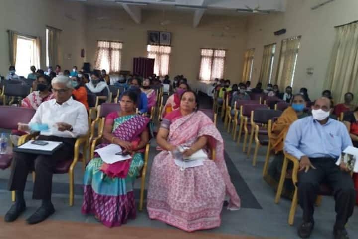 Andhra Mahila Sabha Arts and Science College for Women campus in Hyderabad, Telangana, India — photo 5