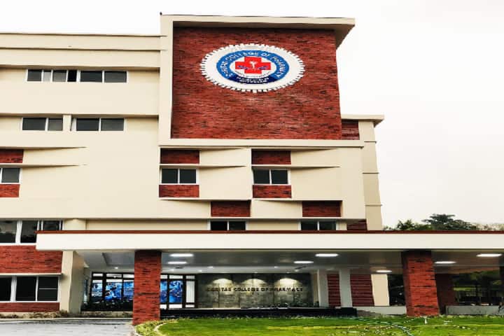 Caritas College of Pharmacy campus in Kottayam, Kerala, India — photo 1