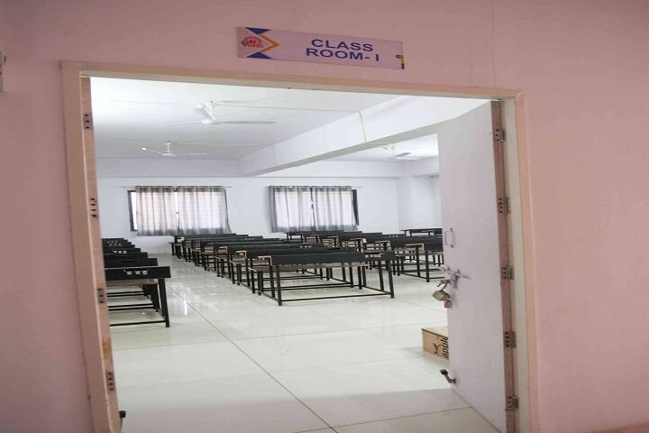 SVERI Law College campus in Solapur, Maharashtra, India — photo 4