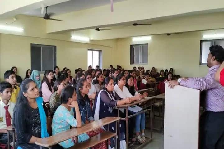 Jai Bhagwan College of Education campus in Thane, Maharashtra, India — photo 2