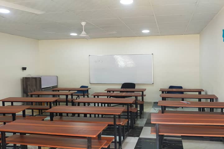 Rishikul Sanskrit Mahavidyalaya campus in Gurgaon, Haryana, India — photo 2