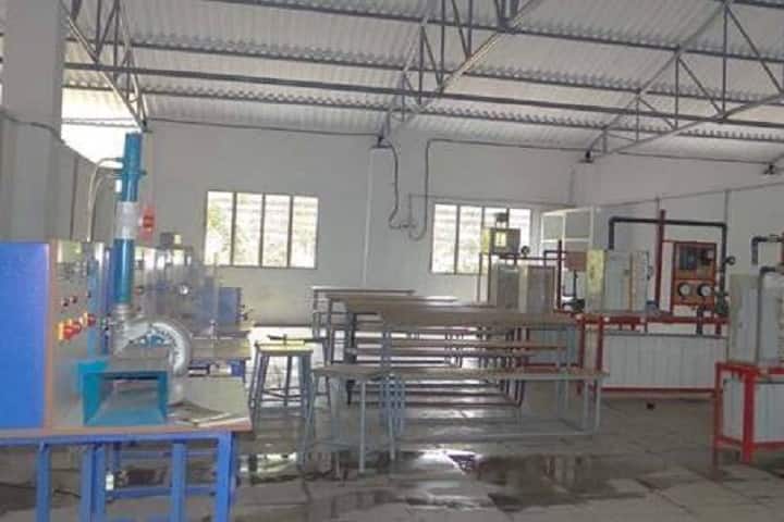 Vikas College of Engineering and Technology campus in Vijayawada, Andhra Pradesh, India — photo 2