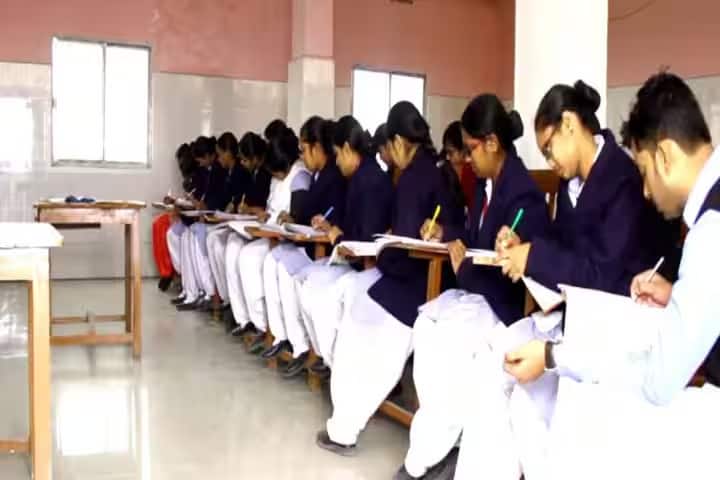 Shyam Lal Chandrasekhar Nursing College campus in Khagaria, Bihar, India — photo 3