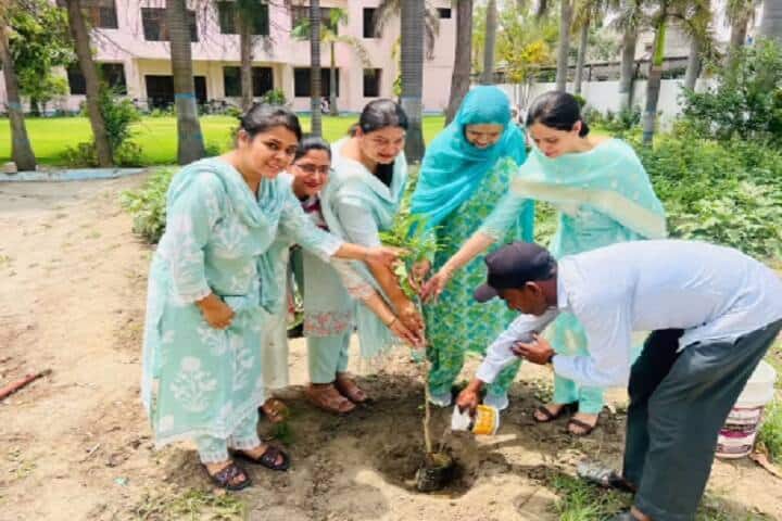 Shri Guru Ram Dass College of Nursing campus in Hoshiarpur, Punjab, India — photo 6
