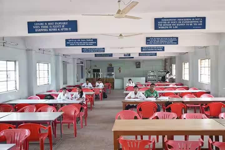 Dr JJ Magdum Homoeopathic Medical College campus in Kolhapur, Maharashtra, India — photo 3