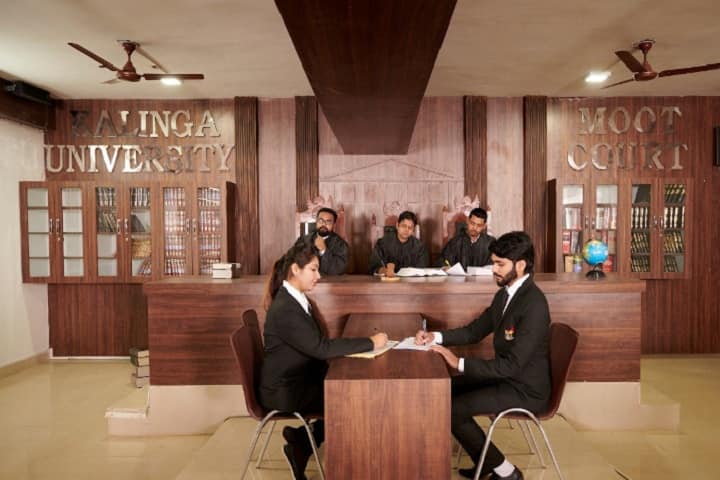 Faculty of Law campus in Raipur, Chhattisgarh, India — photo 4