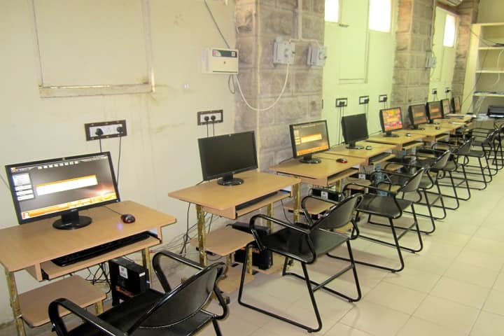 College of Pharmacy campus in Madurai, Tamil Nadu, India — photo 2