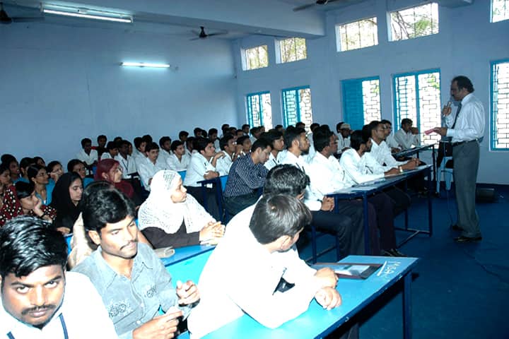 The Crescents College of Business Management campus in Warangal, Telangana, India — photo 2
