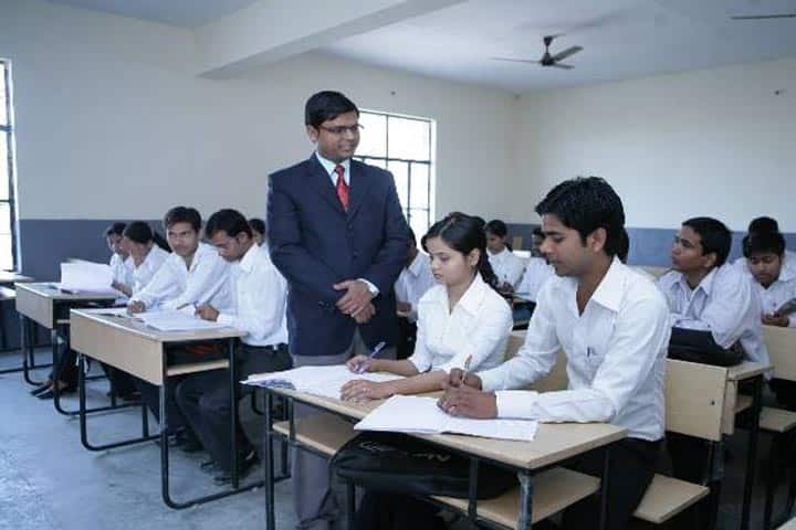 Dayanand Dinanath College campus in Ramaipur, Uttar Pradesh, India — photo 2