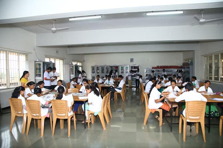 Parshwanath Doddanavar Bharatesh College of Nursing campus in Belgaum, Karnataka, India — photo 3