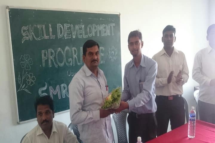 Sahakar Maharshi Rajaram Bapu Patil Polytechnic Institute campus in Ahmednagar, Maharashtra, India — photo 5