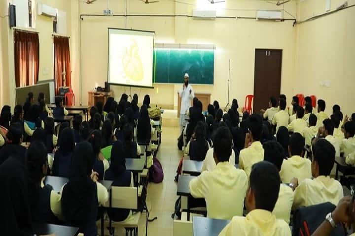 KMCT Medical College campus in Mukkam, Kerala, India — photo 5