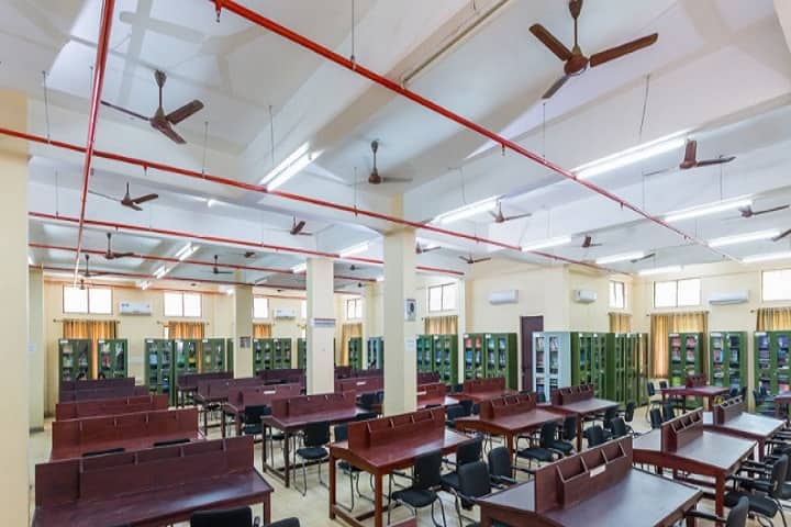 KMCT Medical College campus in Mukkam, Kerala, India — photo 6