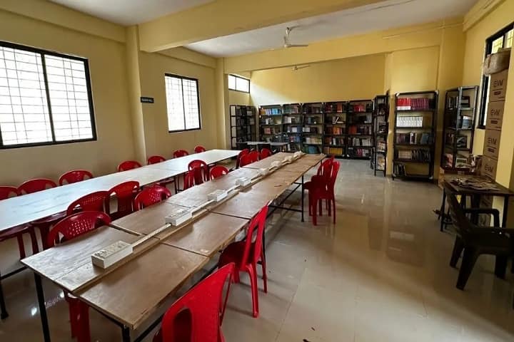 Vidya Niketan Institute of Management And Computer Applications campus in Ahmednagar, Maharashtra, India — photo 3
