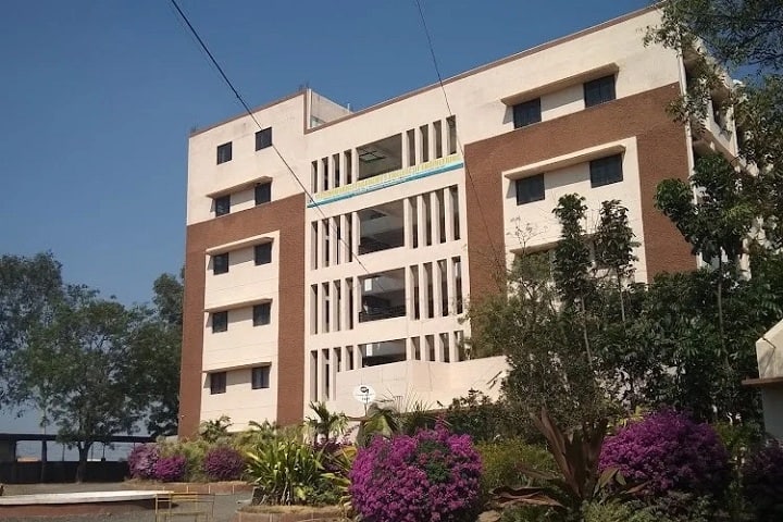 Vishwabharati Academy's College of Computer Science and Management campus in Ahmednagar, Maharashtra, India — photo 2