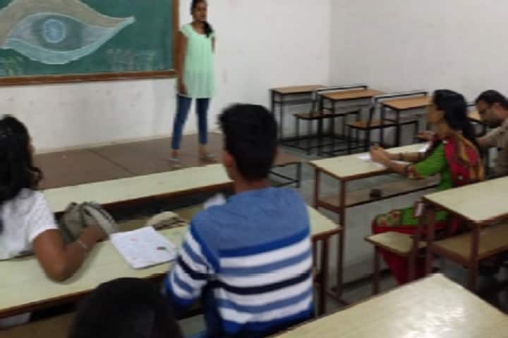 CK Pithawalla Institute of Pharmaceutical Science and Research campus in Surat, Gujarat, India — photo 5