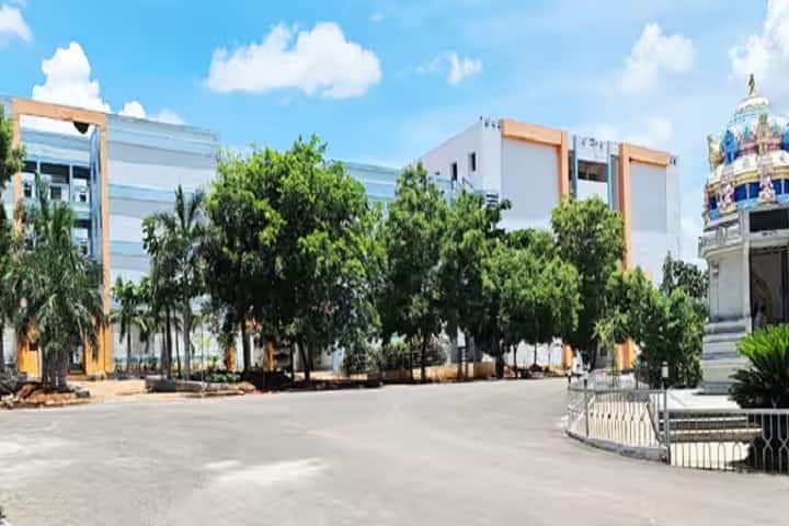 Sakthi College of Nursing campus in Dindigul, Tamil Nadu, India — photo 3