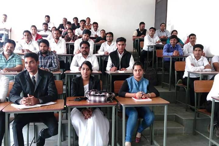 Dr Anushka Vidhi Mahavidyalaya campus in Udaipur, Rajasthan, India — photo 2