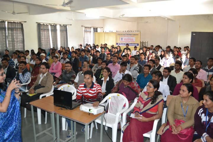 Dr Anushka Vidhi Mahavidyalaya campus in Udaipur, Rajasthan, India — photo 5