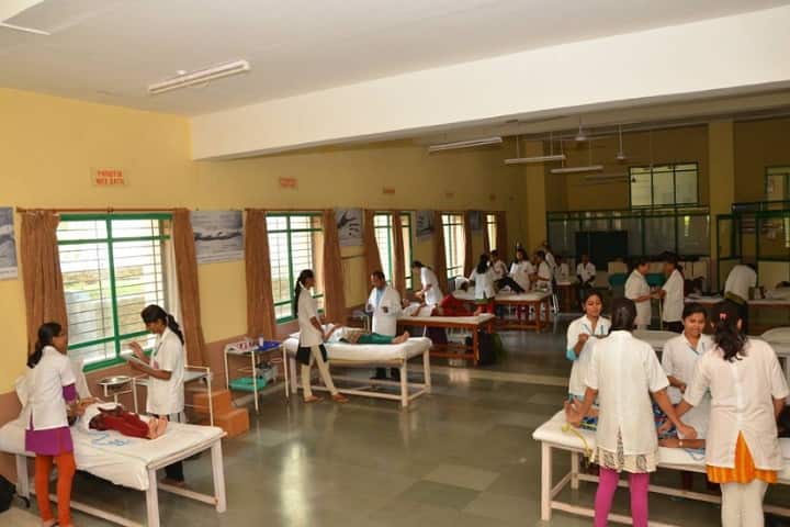 Dr Vithalrao Vikhe Patil Foundation's College of Physiotherapy campus in Ahmednagar, Maharashtra, India — photo 4