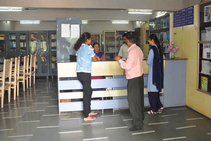 Dakshin Kesri Muni Mishrilalji Homoeopathic Medical College campus in Aurangabad, Maharashtra, India — photo 3