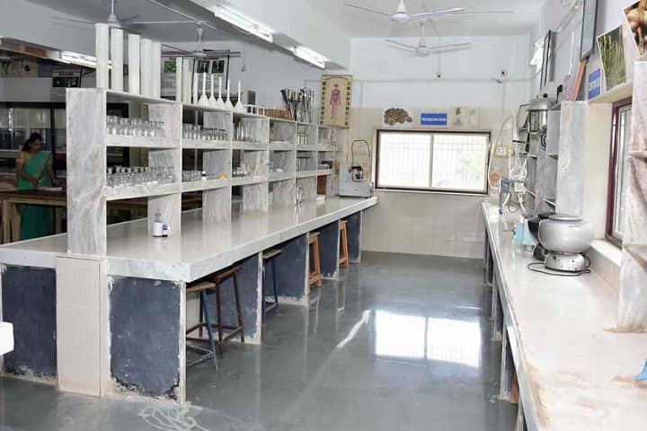 Dakshin Kesri Muni Mishrilalji Homoeopathic Medical College campus in Aurangabad, Maharashtra, India — photo 4
