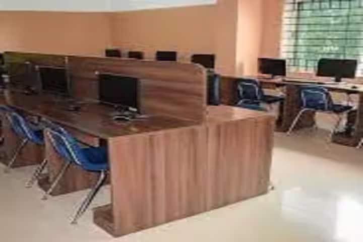 Shri Anand Institute of Nursing campus in Rajkot, Gujarat, India — photo 5