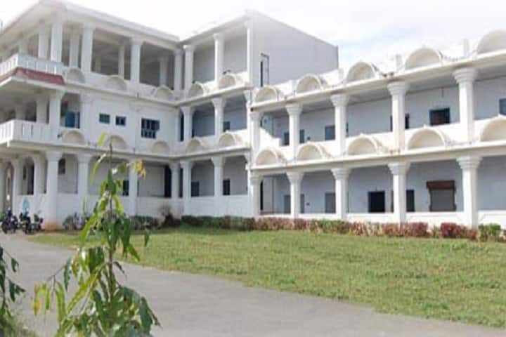 Priyadarshini Polytechnic College campus in Vellore, Tamil Nadu, India — photo 1