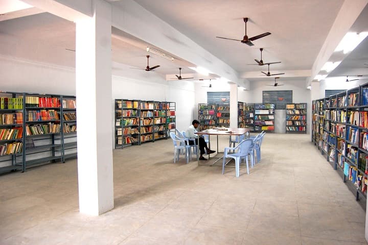 Priyadarshini Polytechnic College campus in Vellore, Tamil Nadu, India — photo 2