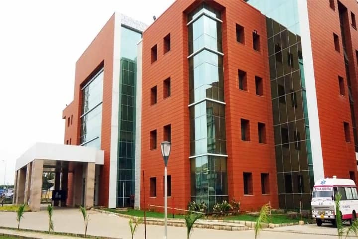Government Medical College and ESIC Hospital campus in Coimbatore, Tamil Nadu, India — photo 3