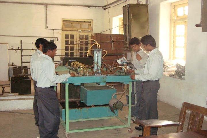 Samrat Ashok Technological Institute Polytechnic College campus in Vidisha, Madhya Pradesh, India — photo 4