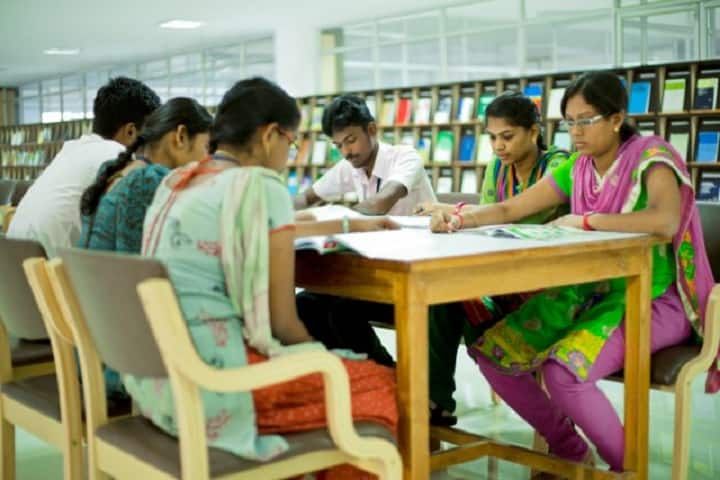 Arulmigu Kalasalingam College of Pharmacy campus in Virudhunagar, Tamil Nadu, India — photo 6