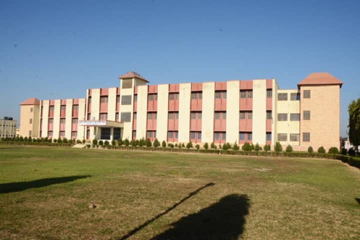 Gramin Mahila Mahaivdhyalaya campus in Sikar, Rajasthan, India — photo 1